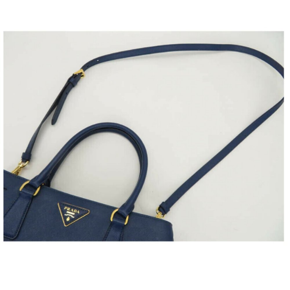 💯 AUTH PRADA SAFFIANO LEATHER Crossbody Bag - Picture 5 of 8